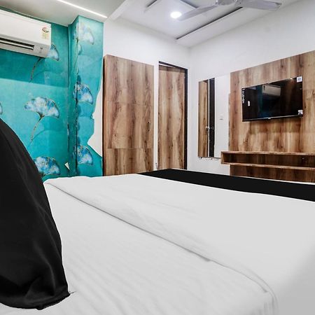 Super Collection O Maninagar Near Railway Station Formerly A1 Residency أحمد أباد المظهر الخارجي الصورة